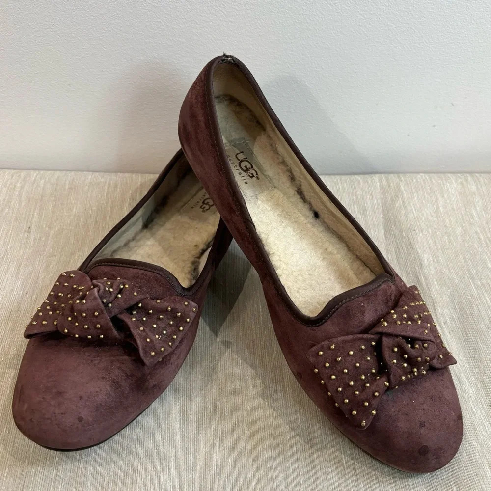 UGG Sz 10 Alloway Suede Bow and Studs Shearling Lined Round Toe Ballet Flats